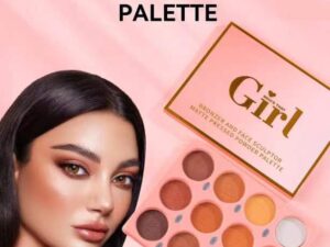 Girl Palette sculptante de 12 couleurs de poudre bronzante et de poudre pressée mate pour le visage.