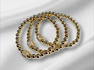 Bracelets de bijoux fantaisie elegants et charmants 3 en 1 avec les pierre.